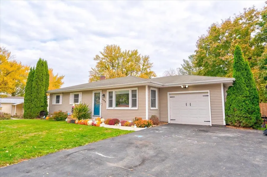 203 S Kerch Street, Brooklyn, WI 53521 - Image #2