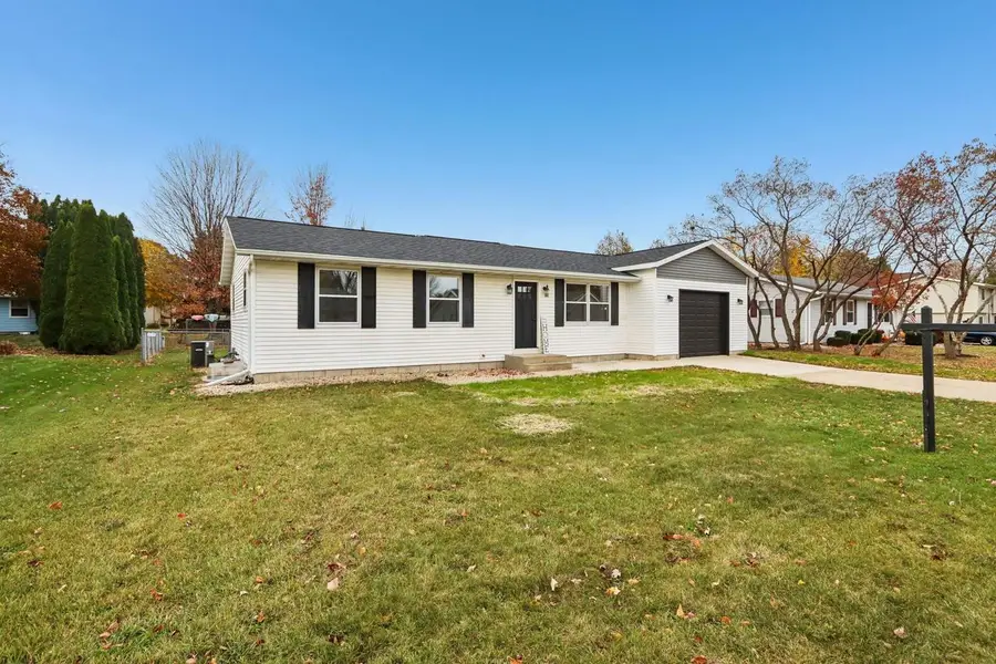 543 Sycamore Street, Sauk City, WI 53583 - Image #2