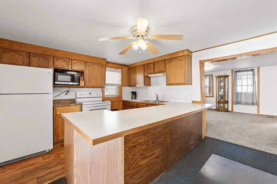 216 E Division Street, Watertown, WI 53098 - Image #2