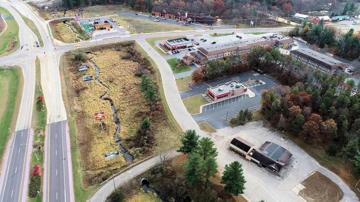 630 S Frontage Road, Wisconsin Dells, WI 53965 - Image #1