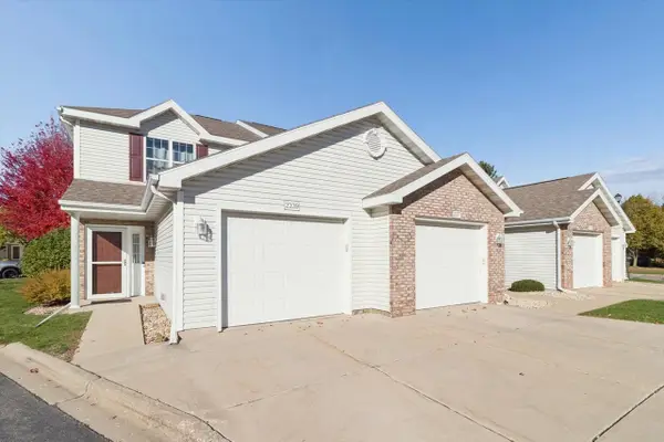 2339 Effingham Way, Sun Prairie, WI 53590