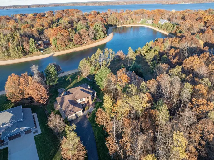 N7713 Half Moon Bay Drive, New Lisbon, WI 53950 - Image #3