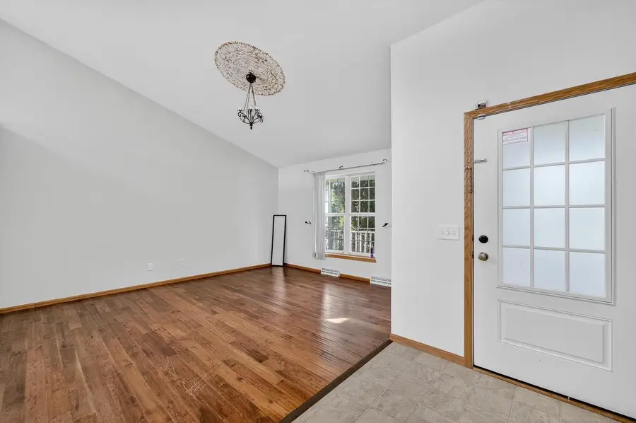 1077 Gas Light Drive, Sun Prairie, WI 53590 - Image #3