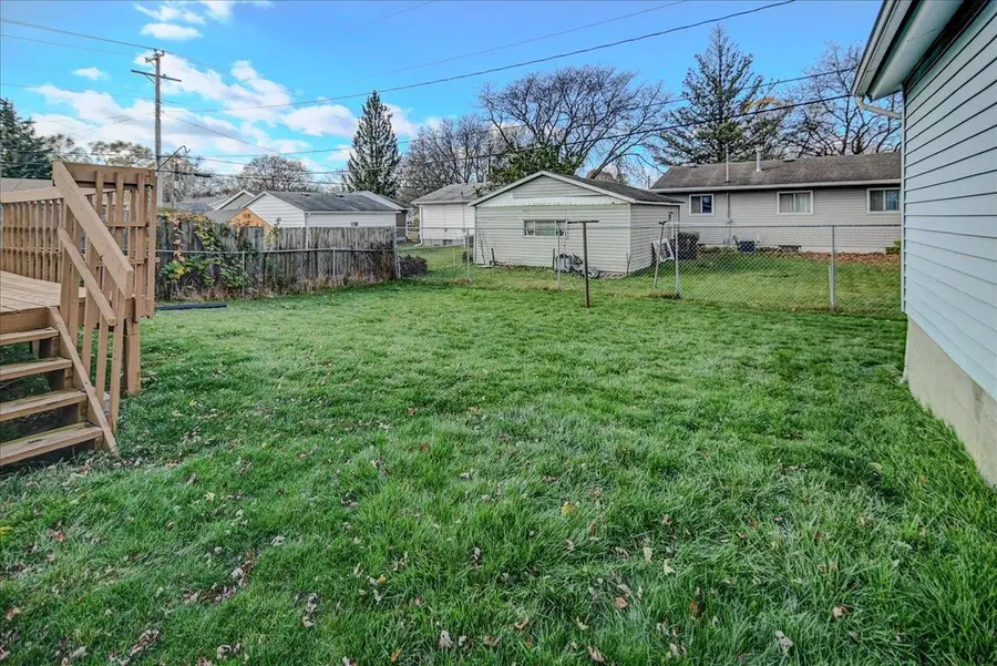 122 Lynnhaven Road, Madison, WI 53714 - #3