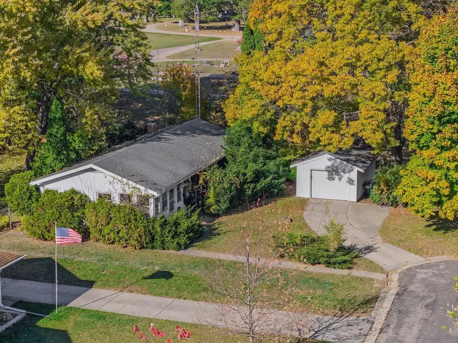 313 Bluff View Court, Portage, WI 53901 - Image #3