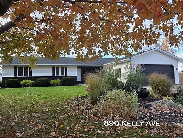 890 Kelly Avenue, Platteville, WI 53818