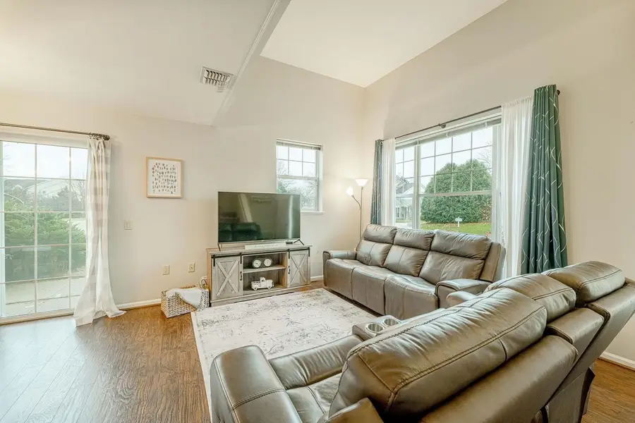 2831 HOLBORN Circle, Madison, WI 53718 - Image #2