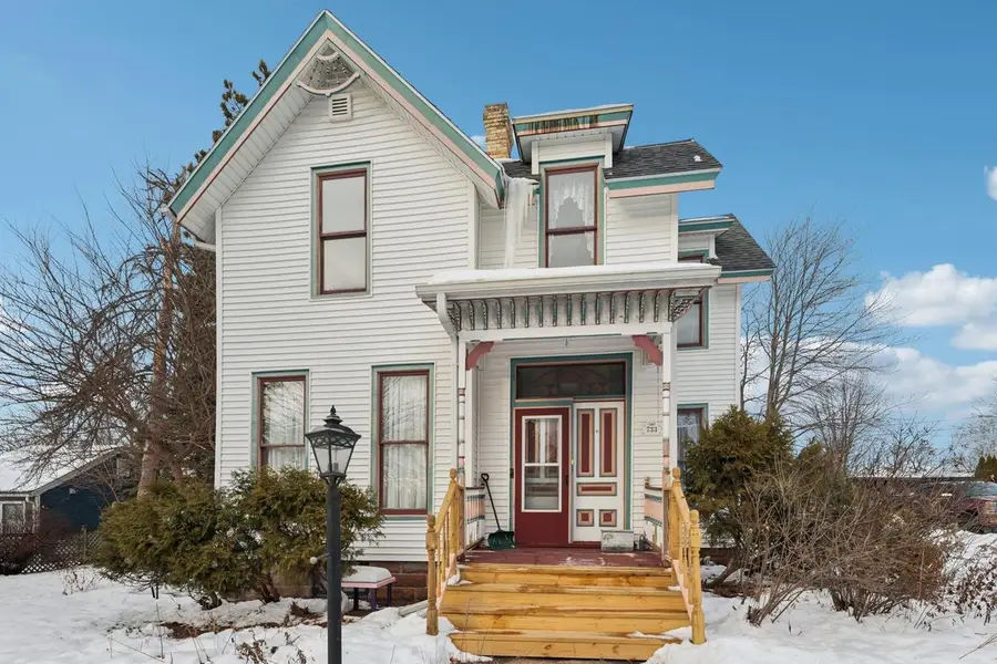 733 5th Street, Baraboo, WI 53913 - #2