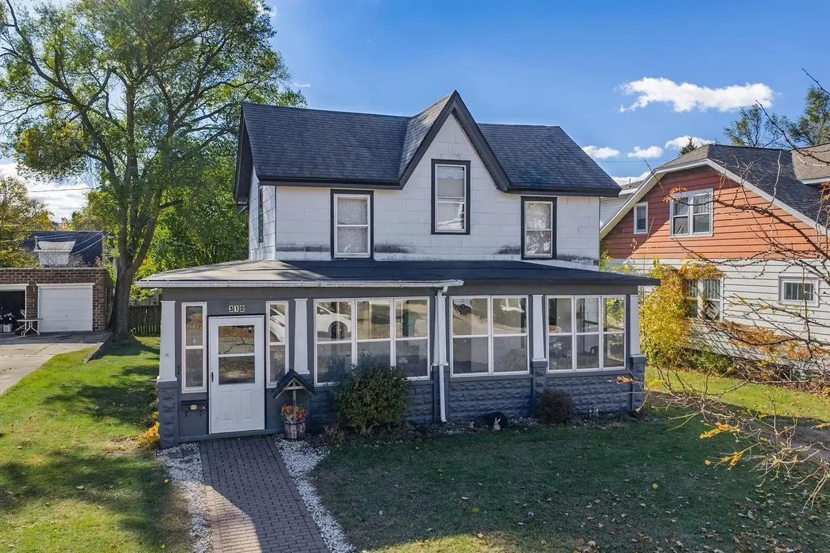 312 W Emmett Street, Portage, WI 53901 - Image #1