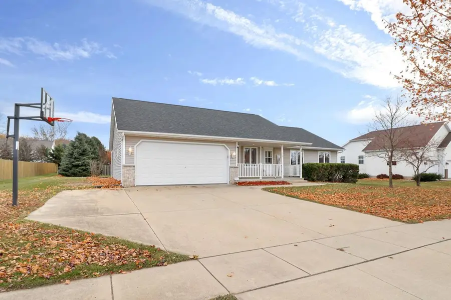 619 Birdie Lane, Poynette, WI 53955 - Image #2