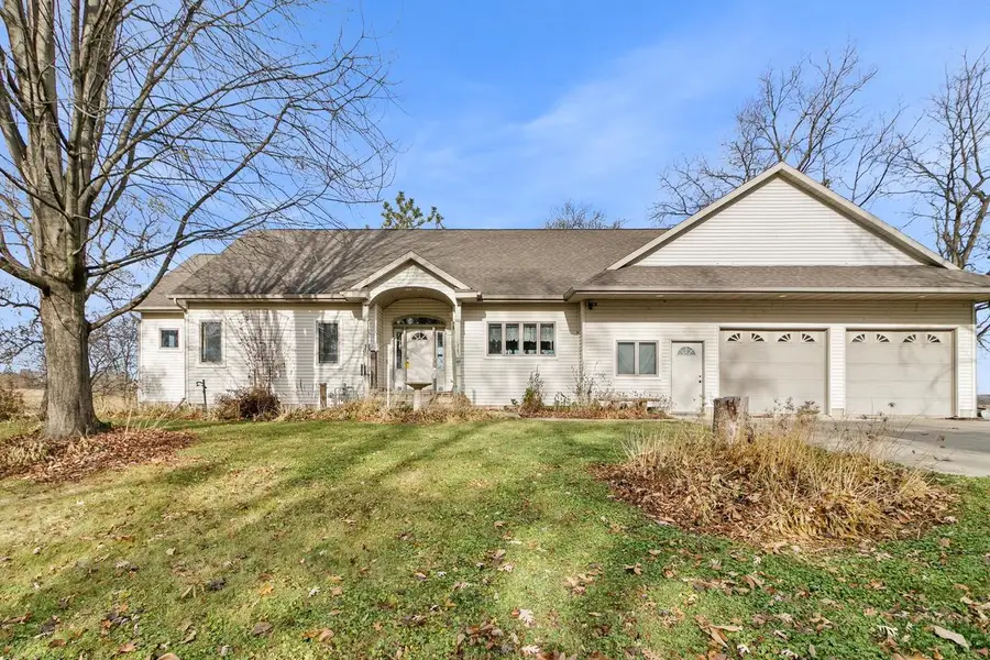 2992 burke Road, Sun Prairie Town, WI 53950 - Image #2