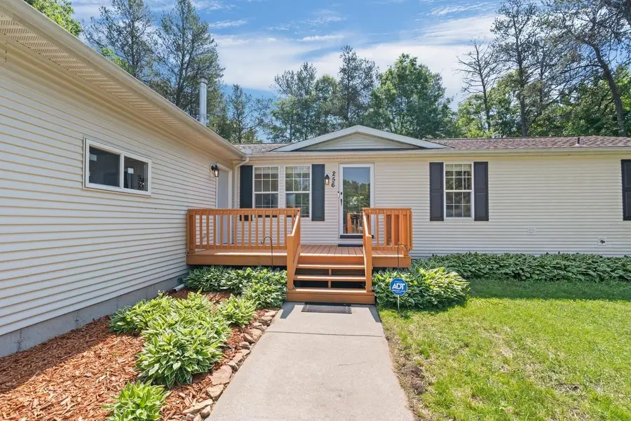 256 Dogwood Lane, Wisconsin Dells, WI 53965 - Image #2