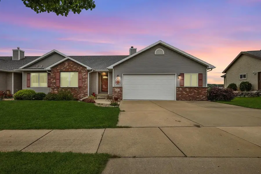 402 Matterhorn Drive, Verona, WI 53593 - Image #2