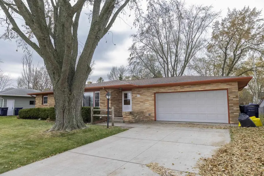 32 S Pontiac Drive, Janesville, WI 53545 - Image #2
