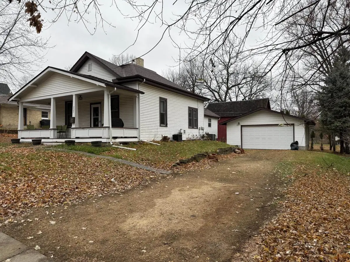 225 Washington Street, Mineral Point, WI 53565 - Image #1