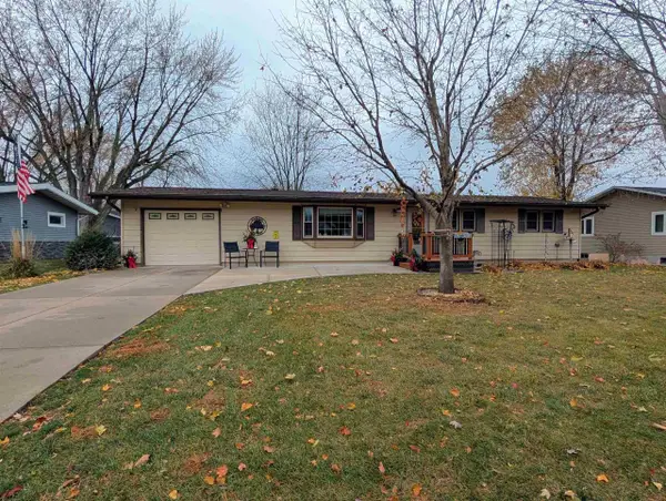 211 S Buchanan Street, Prairie Du Chien, WI 53821