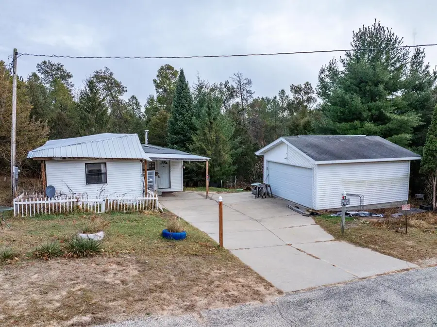 2434 Hillcrest Avenue, Friendship, WI 53934 - Image #2