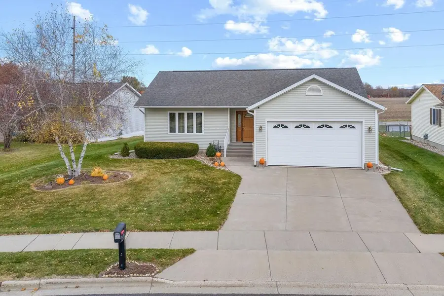 52 Bindl Drive, Reedsburg, WI 53959 - Image #2