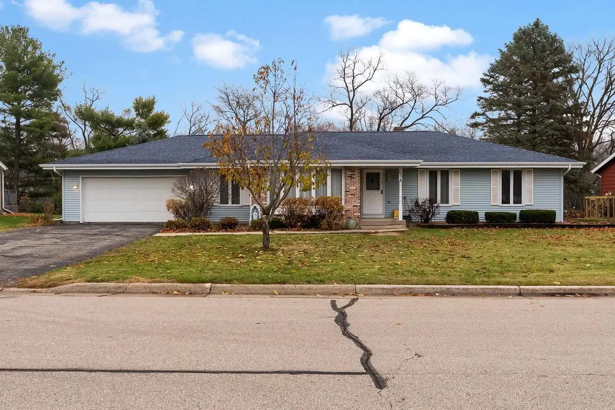 928 Columbia Drive, Janesville, WI 53546 - Image #1