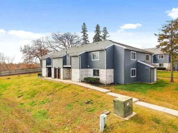 707 Whispering Pines Way, Fitchburg, WI 53713