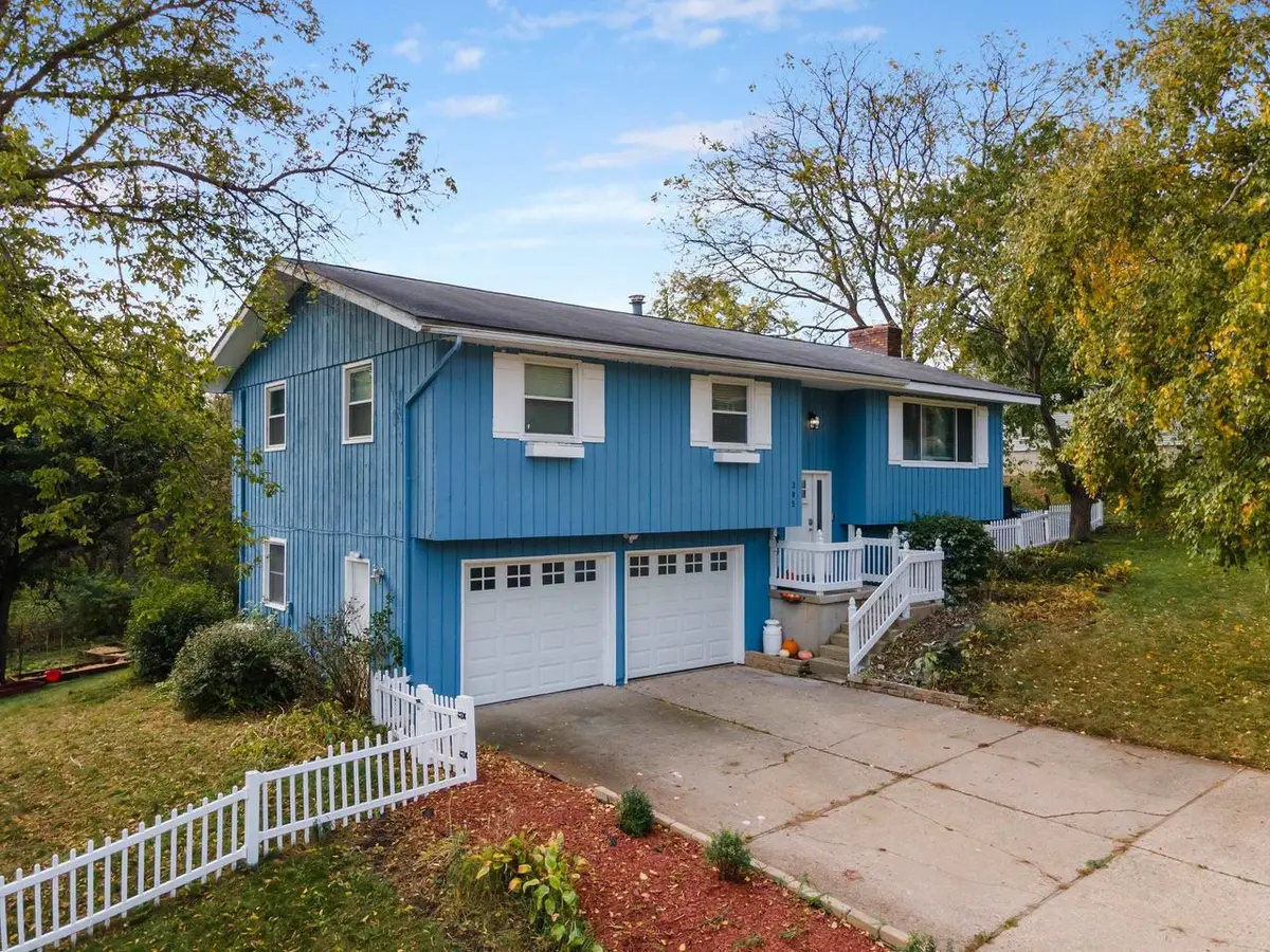 305 South Road, Mount Horeb, WI 53572 - Image #1