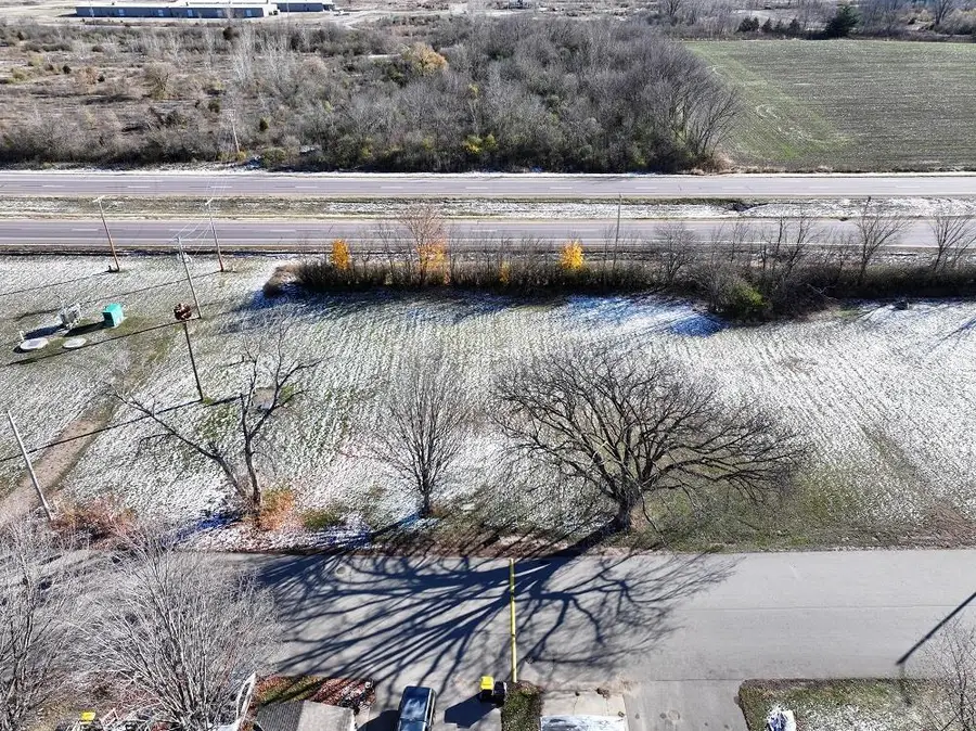 L 30 East Road, North Freedom, WI 53951 - Image #3