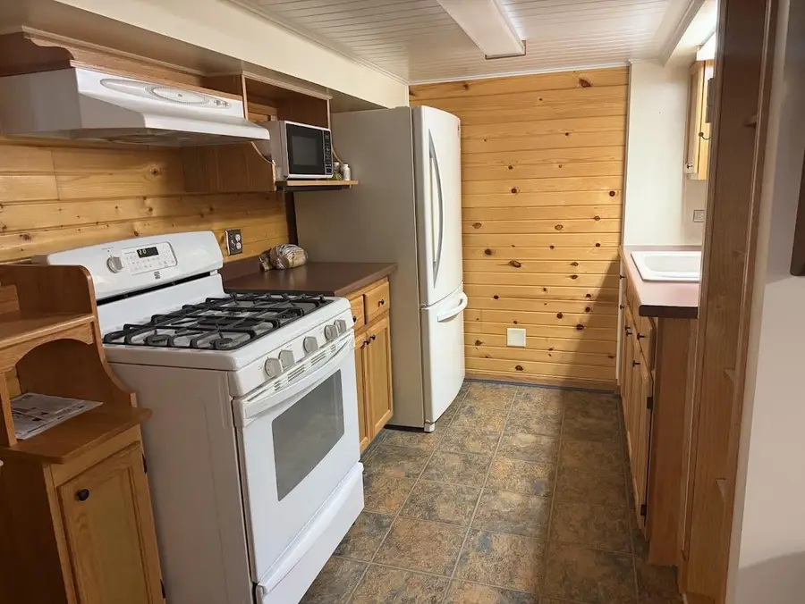 1201 County H Road #B27, Genoa City, WI 53128 - #2