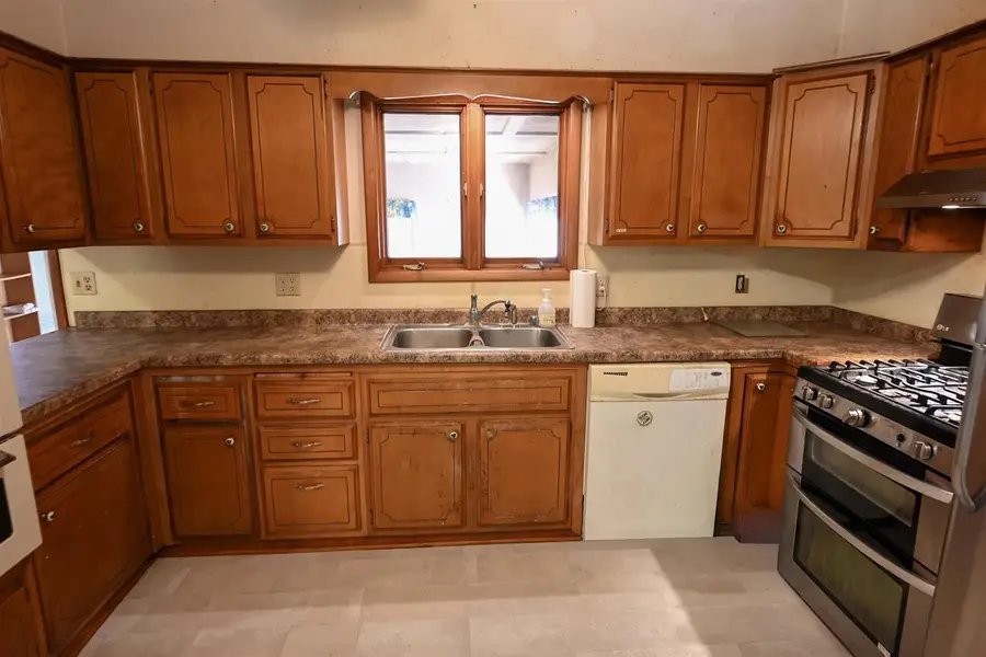 W8108 Dunning Road, Pardeeville, WI 53954 - Image #2