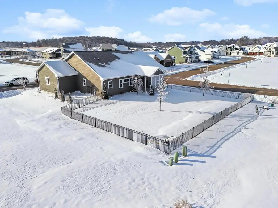 5830 Eagle Prairie Court, Middleton, WI 53597 - Image #2