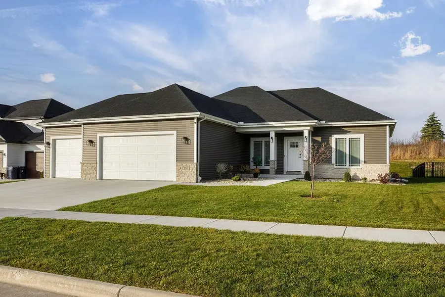 3715 Tanglewood Place, Janesville, WI 53546 - Image #2