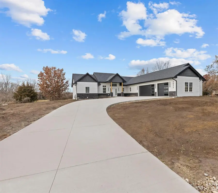 5611 N Vista Lane #5611, Janesville, WI 53548 - Image #2