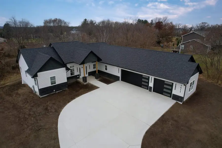 5611 N Vista Lane #5611, Janesville, WI 53548 - Image #3