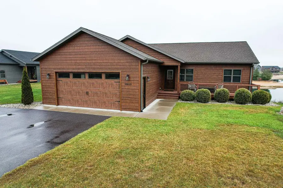 N8610 Island View Drive, New Lisbon, WI 53950 - Image #2