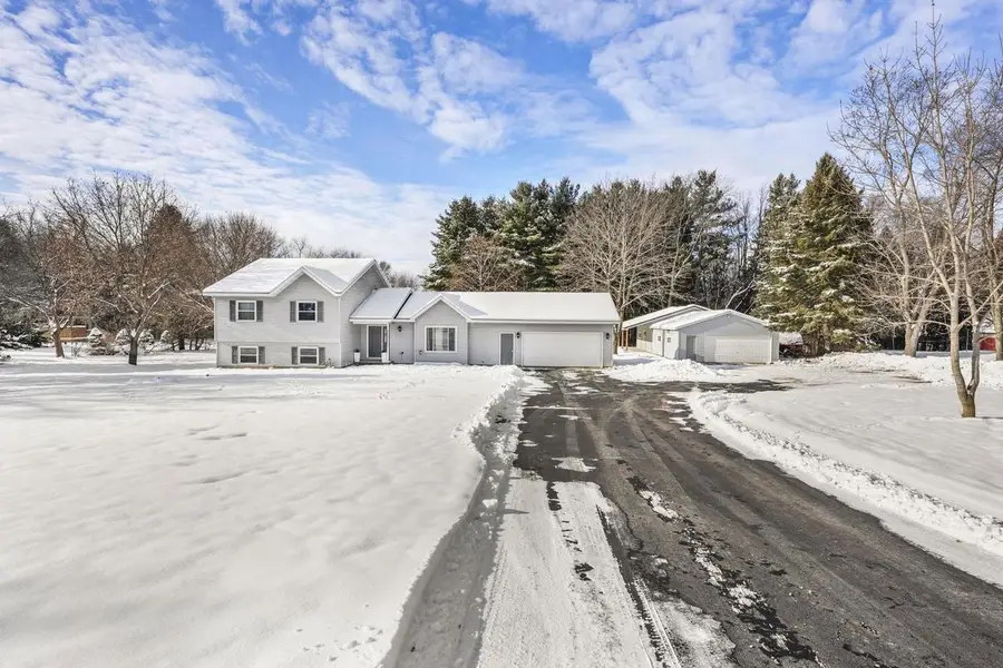N5581 Star Branch Road, Pardeeville, WI 53954 - Image #2