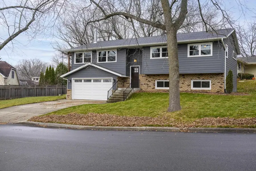 5902 Roosevelt Street, Middleton, WI 53562 - Image #2