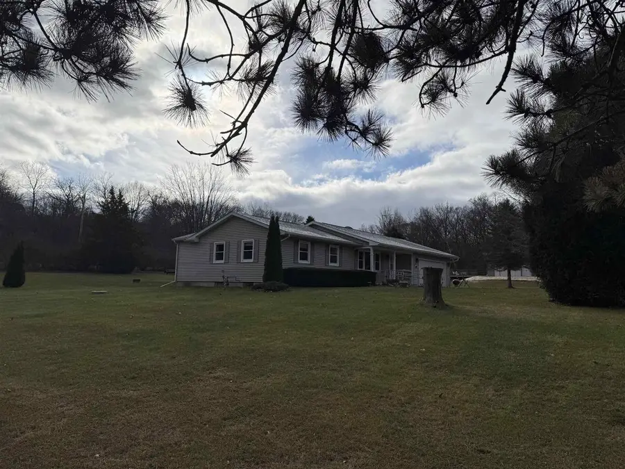 W7677 Stacey Lane, Whitewater, WI 53190 - Image #2