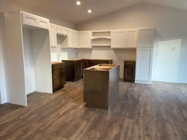 612 Roosevelt Street, Baraboo, WI 53913 - #3