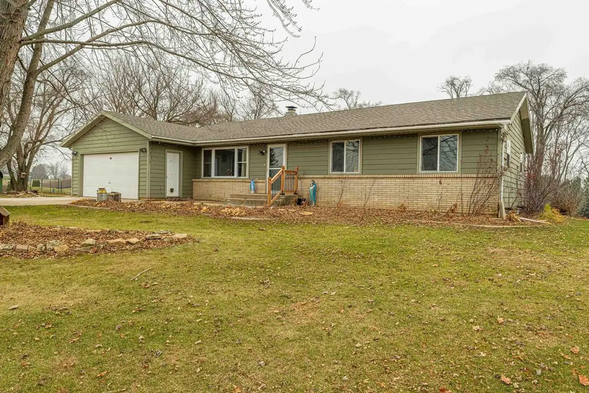 W5526 Rolling Acres Lane, Monroe, WI 53566 - Image #1
