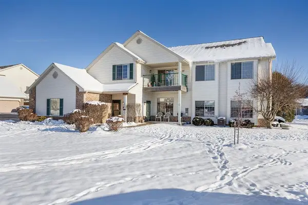 146 Pheasant Run #C, Johnson Creek, WI 53038