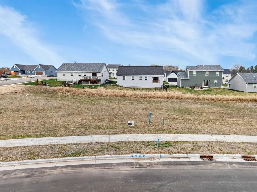 366 Wild Rose Way, Stoughton, WI 53589 - Image #2