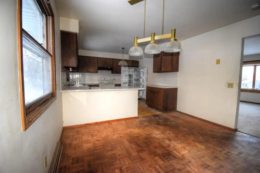 6324 Crestwood Circle, McFarland, WI 53558 - Image #3