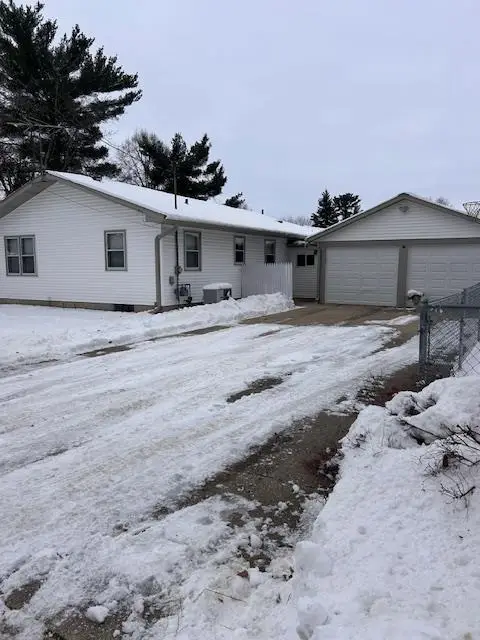 401 E 6th Avenue, Brodhead, WI 53520 - Image #2