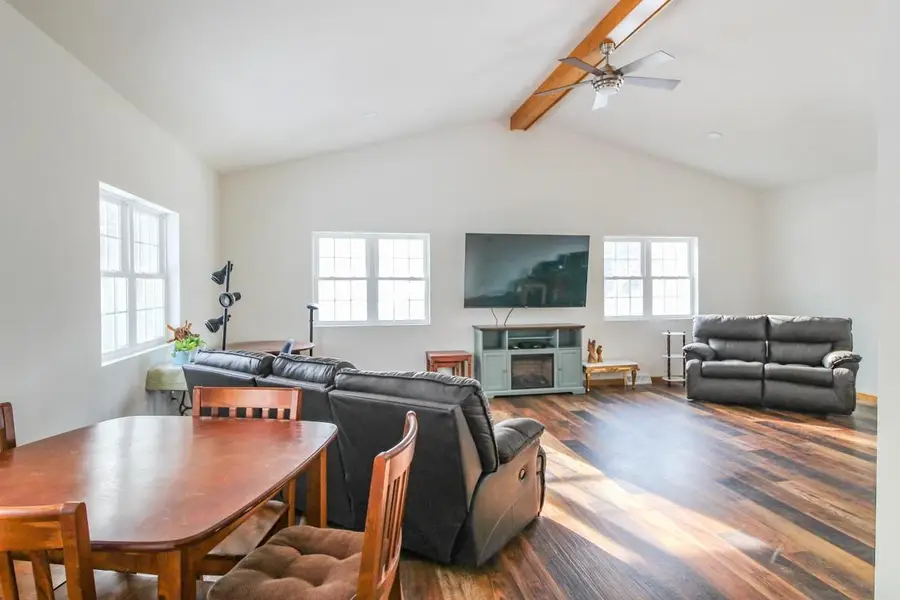 W9350 Oakland Road, Cambridge, WI 53523 - Image #2