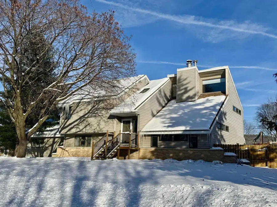 1014 S 6th Street, Prairie Du Chien, WI 53821 - Image #2