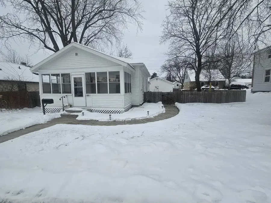 321 E Carroll Street, Portage, WI 53901 - Image #3