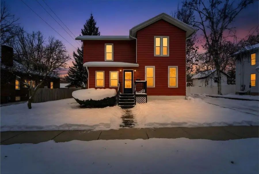 119 N 2nd Street, Evansville, WI 53536 - Image #2