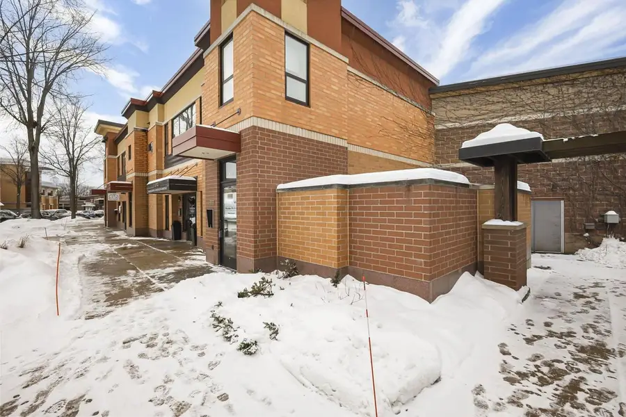 6741 Frank Lloyd Wright Avenue #200, Middleton, WI 53562 - Image #3