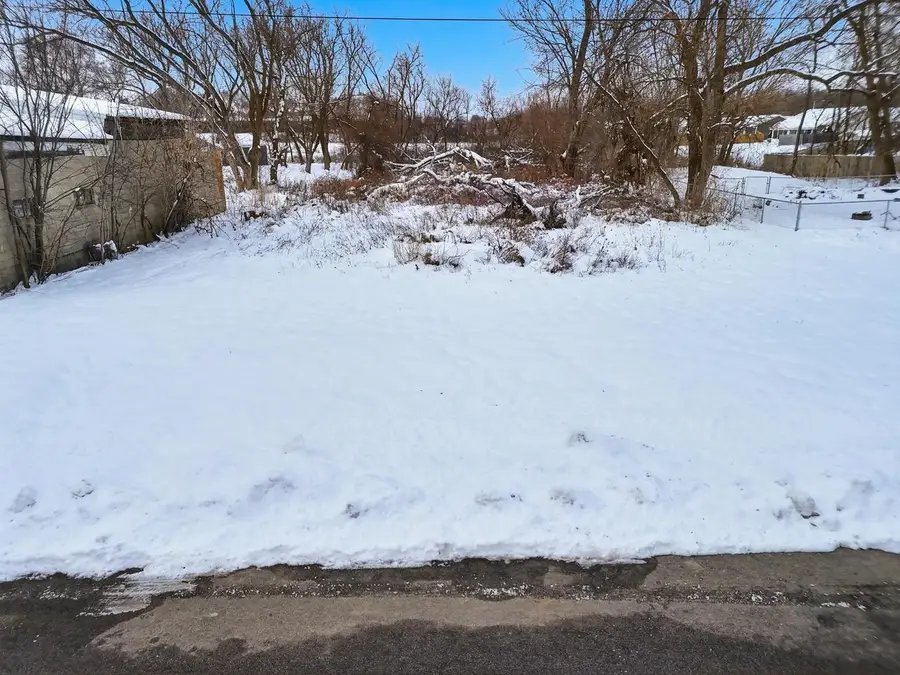 572 Thronson Drive, Edgerton, WI 53534 - Image #2