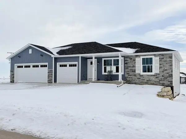 668 Carlyle Drive, Belmont, WI 53510