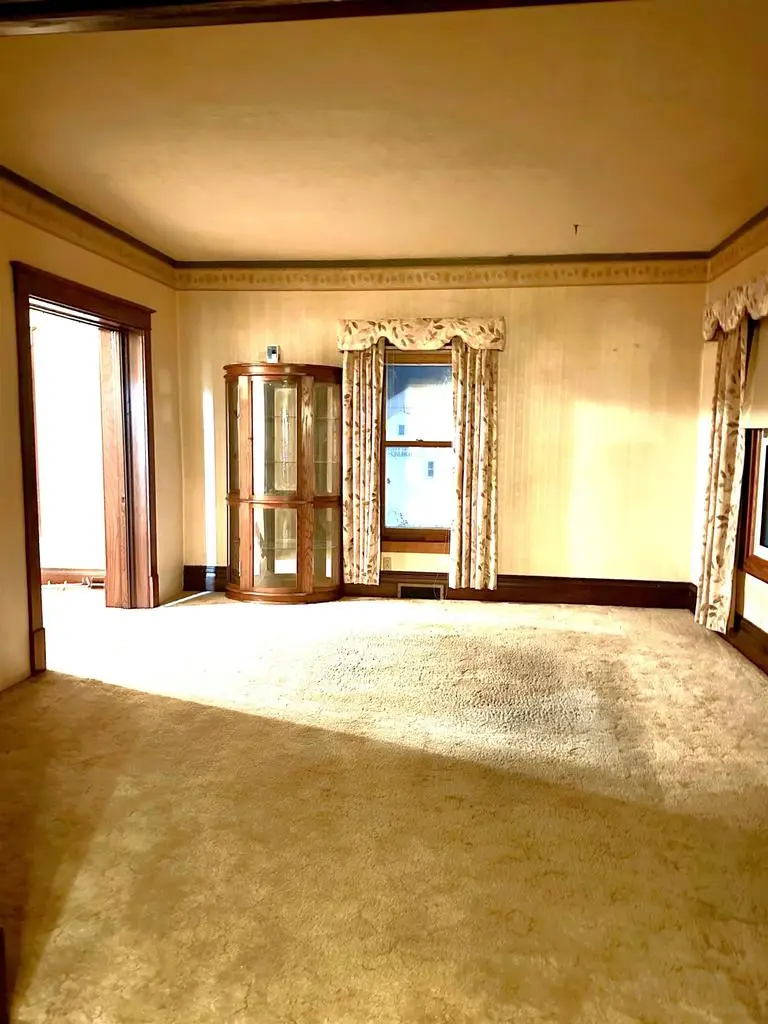 903 13th Avenue, Monroe, WI 53566 - #3